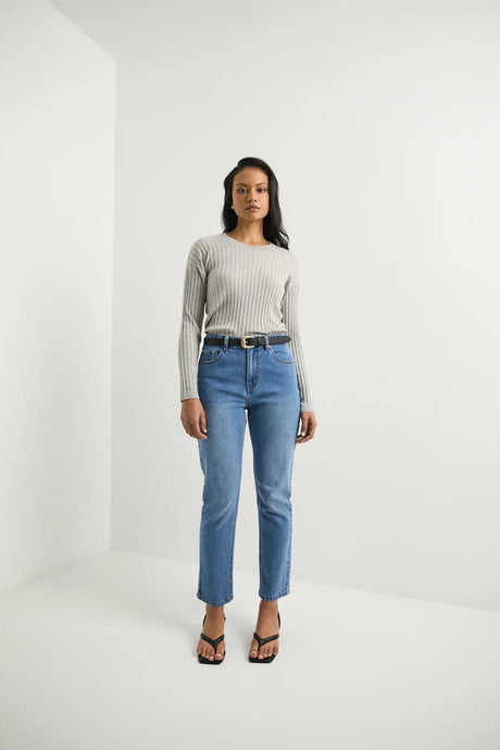 Marlow The Easy Straight Jean - Vintage Mid Wash Arriving Friday Hyde Boutique