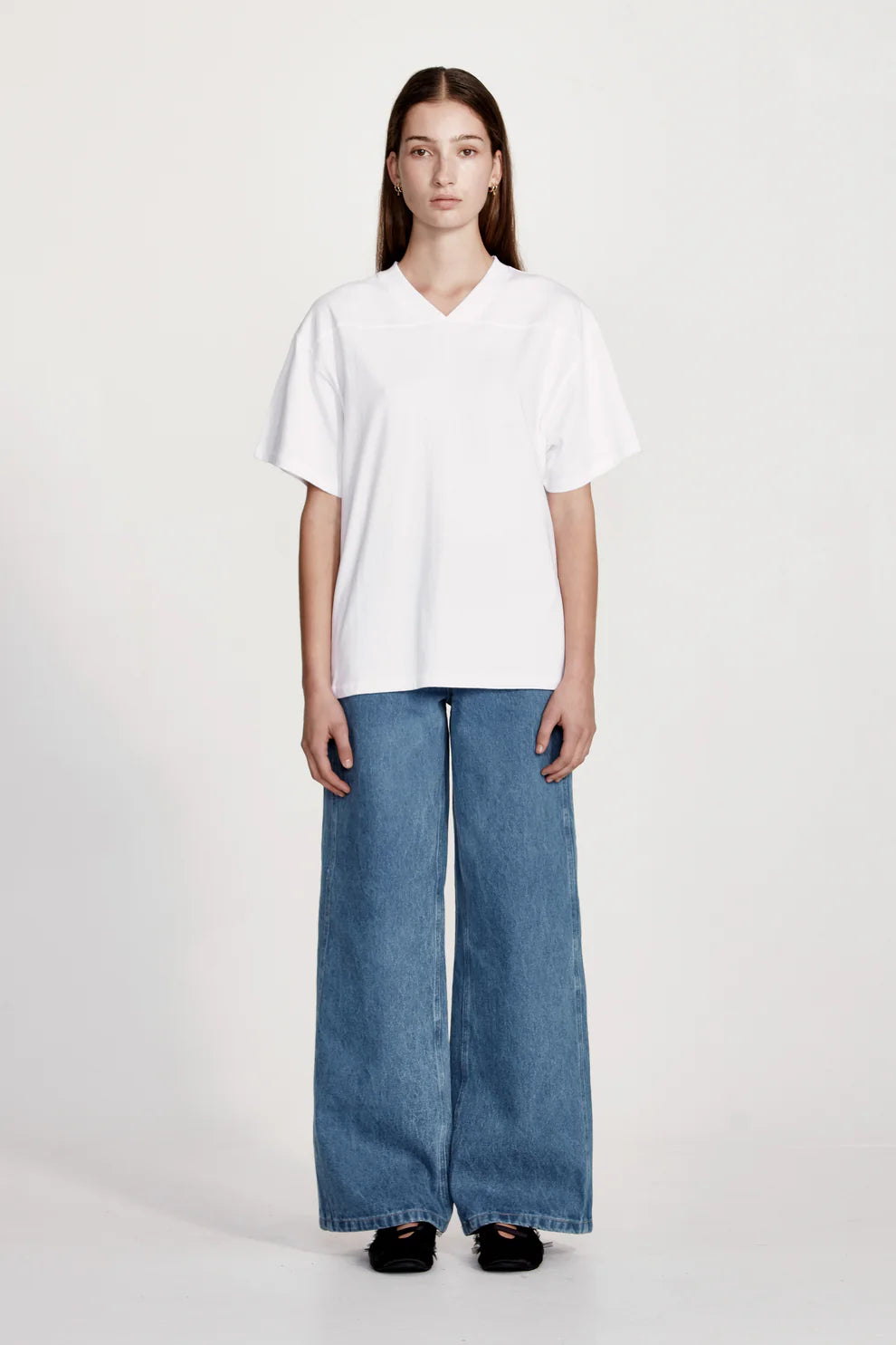 Commoners Womens V-Neck Boy Tee - White