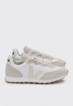 Load image into Gallery viewer, Veja Rio Branco II Alveomesh - White/Pierre Hyde Boutique
