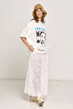 Load image into Gallery viewer, Salasai Love Is King Tee - White
