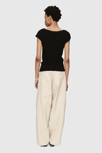 Load image into Gallery viewer, Marle Suki Top - Black Merino Hyde Boutique
