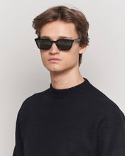 Load image into Gallery viewer, Gucci GG1539S Sunglasses - Black Sunglasses Gucci
