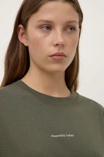 Load image into Gallery viewer, Assembly Label Atelier Logo Tee - Moss
