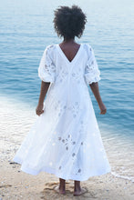 Load image into Gallery viewer, Trelise Cooper The Place To Vee Dress - White
