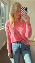 Load image into Gallery viewer, Alete by Aleger 485 Clouded Top - Wonder Pink Hyde Boutique
