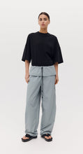 Load image into Gallery viewer, Harris Tapper Pike Trouser - Dove  Hyde Boutique   
