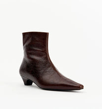Load image into Gallery viewer, Alias Mae Tabitha Boot - Choc Oily Crinkle Leather Hyde Boutique
