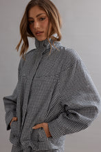 Load image into Gallery viewer, Caitlin Crisp Rover Jacket - Ink/White Gingham
