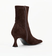 Load image into Gallery viewer, Alias Mae Amelia Boot - Choc Stretch Suede Hyde Boutique
