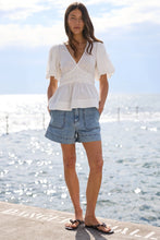 Load image into Gallery viewer, Ivy + Jack Kindly Pocket Front Denim Shorts - Mid Blue
