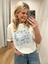 Load image into Gallery viewer, Clementine Hamptons Tee - White
