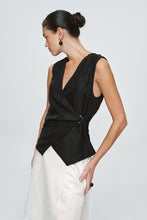 Load image into Gallery viewer, Marle Max Vest - Black
