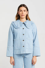 Load image into Gallery viewer, Thing Thing Embark Denim Jacket - Stone Wash Denim  Hyde Boutique   
