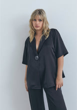 Load image into Gallery viewer, Viktoria &amp; Woods Chorus Shirt - Black  Hyde Boutique   
