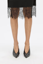 Load image into Gallery viewer, Rhys Croc Pump - Black l Hyde Boutique
