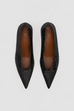 Load image into Gallery viewer, Rhys Croc Pump - Black l Hyde Boutique
