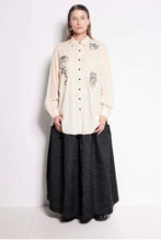 Load image into Gallery viewer, Salasai Compass Rose Shirt - Cream|Black Embroidery  Hyde Boutique   
