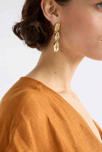 Load image into Gallery viewer, Elk Delaa Drop Earring - Silver Hyde Boutique
