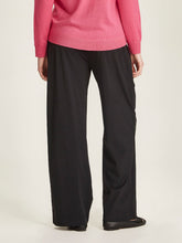 Load image into Gallery viewer, Sills + Co Stafford Pant - Black Hyde Boutique
