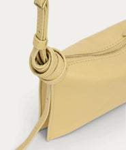 Load image into Gallery viewer, Deadly Ponies Mr Minimese - Straw
