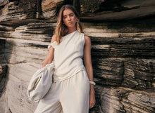 Load image into Gallery viewer, Esmaee View Blouse - Cream Crinkle Hyde Boutique
