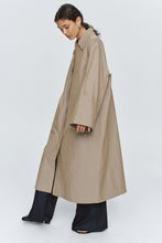 Load image into Gallery viewer, Marle Duster Coat - Rye Hyde Boutique
