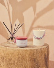 Load image into Gallery viewer, Ecoya High Summer Ceramic Candle - Coconut &amp; Tuberose Hyde Boutique
