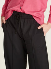 Load image into Gallery viewer, Sills + Co Stafford Pant - Black Hyde Boutique
