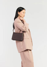Load image into Gallery viewer, SABEN Tillys Big Sis Crossbody - Cocao
