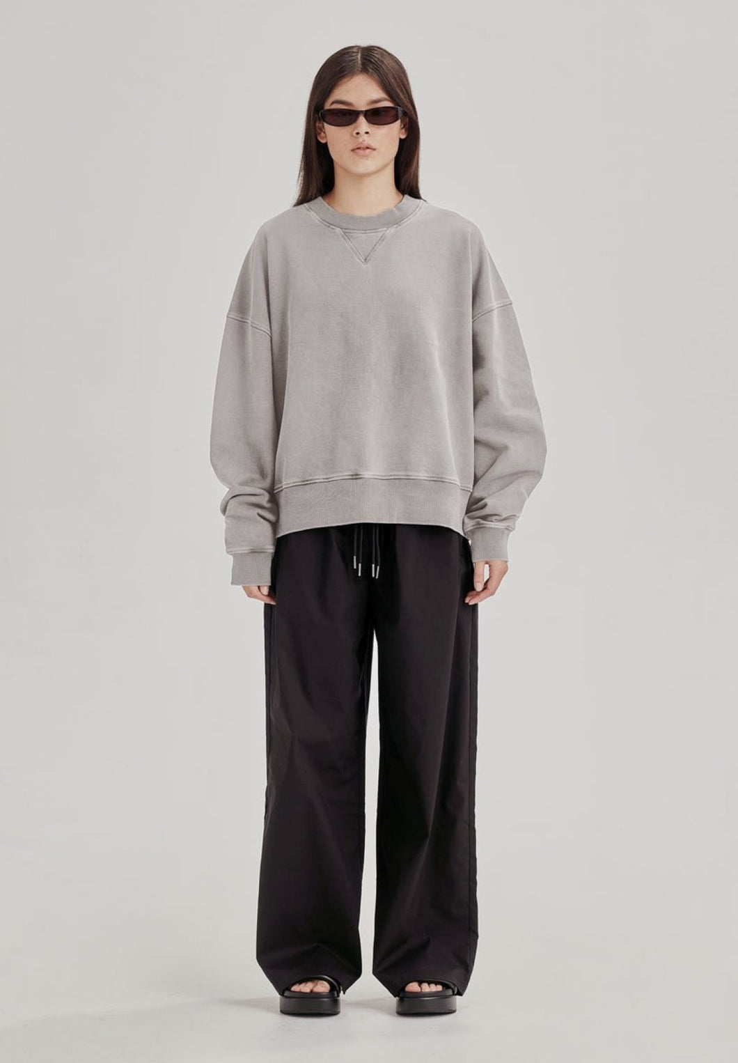 Commoners Fleece Leisure Crew - Vintage Stone