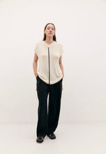 Load image into Gallery viewer, Harris Tapper Brook Knit Vest  - Ivory Chain  Hyde Boutique   
