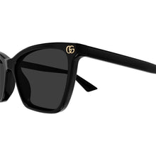 Load image into Gallery viewer, Gucci GG2111S Sunglasses - Black Sunglasses Gucci
