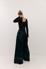 Load image into Gallery viewer, Harris Tapper Vita Lace Top - Black Hyde Boutique
