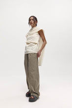 Load image into Gallery viewer, Harris Tapper Laro Top - Vanilla Hyde Boutique
