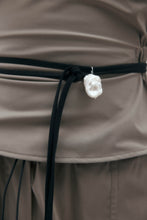 Load image into Gallery viewer, Harris Tapper Chaimberlain Top - Shroom Hyde Boutique
