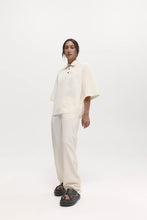 Load image into Gallery viewer, Harris Tapper Dean Trouser - Cream Hyde Boutique
