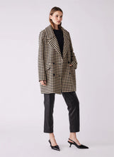 Load image into Gallery viewer, Esmaee Radiance Blazer - Camel Houndstooth  Hyde Boutique   
