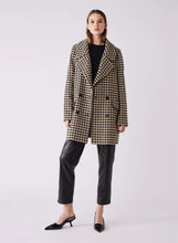 Load image into Gallery viewer, Esmaee Radiance Blazer - Camel Houndstooth  Hyde Boutique   
