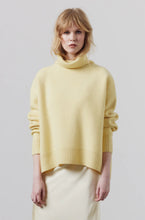 Load image into Gallery viewer, Laing Nico Oversized Sweater – Lemon  Hyde Boutique   
