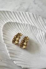 Load image into Gallery viewer, Castel &amp; Co Crinkle Earrings - Gold Hyde Boutique
