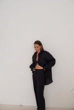 Load image into Gallery viewer, Caitlin Crisp Love Shack Shirt - Black Linen  Hyde Boutique   
