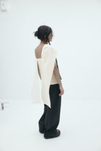 Load image into Gallery viewer, Harris Tapper Laro Top - Vanilla Hyde Boutique
