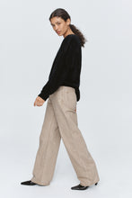 Load image into Gallery viewer, Marle Madga Jumper - Black Hyde Boutique
