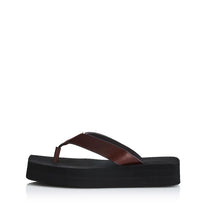 Load image into Gallery viewer, Alias Mae Maggie - Walnut Wax
