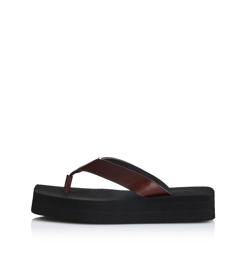 Alias Mae Maggie - Walnut Wax