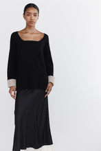 Load image into Gallery viewer, Marle Nessa Jumper - Black  Hyde Boutique   
