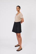 Load image into Gallery viewer, Marlow Noto Linen Tee - Taupe. Hyde Boutique
