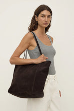 Load image into Gallery viewer, Assembly Label Paige Suede Tote Bag - Ganache Hyde Boutique
