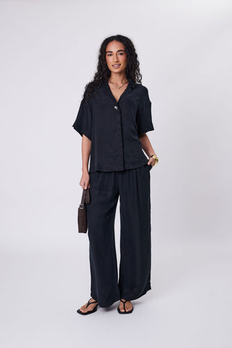 Marlow Reverb Shirt - Black (code: LW+) Hyde Boutique