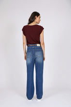 Load image into Gallery viewer, Marlow Roam Short Sleeve - Oxblood Hyde Boutique
